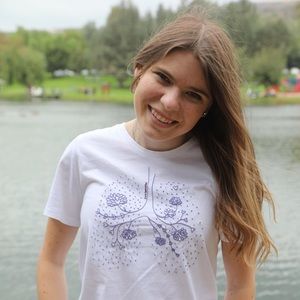 Meet your Posher, Caitlin